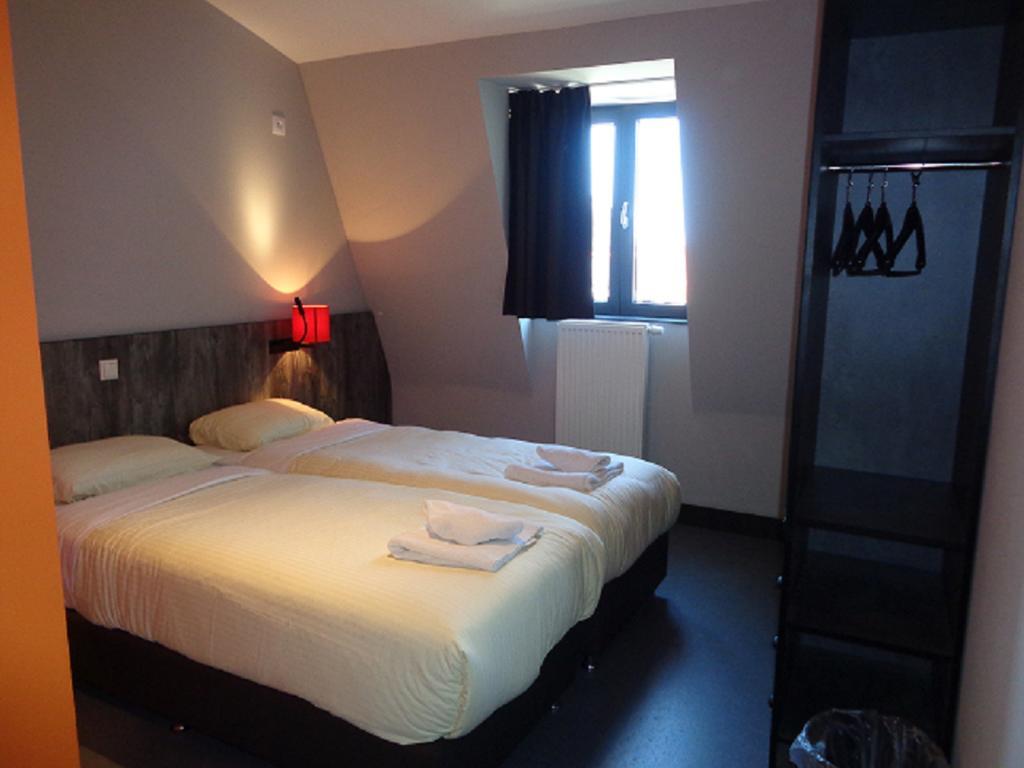 Brxxl 5 Centre Hostel
