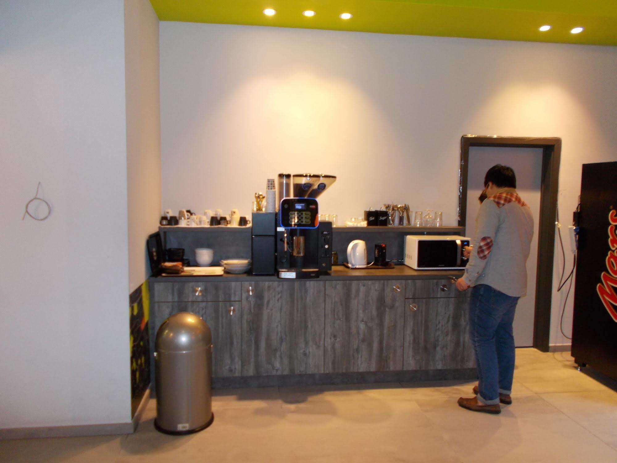 Brxxl 5 Centre Hostel *