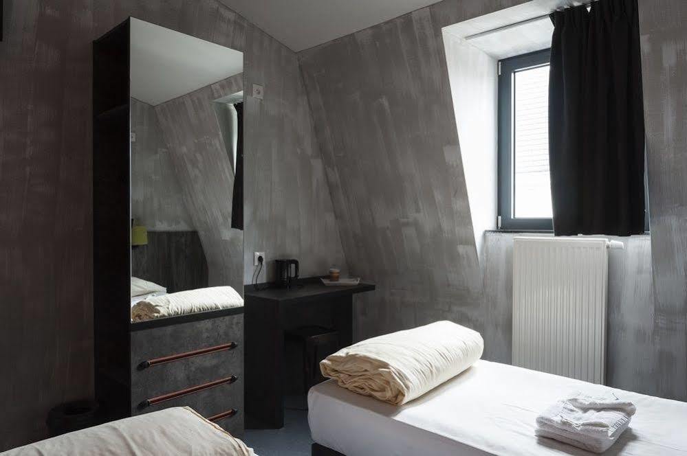 Brxxl 5 Centre Hostel Brussels