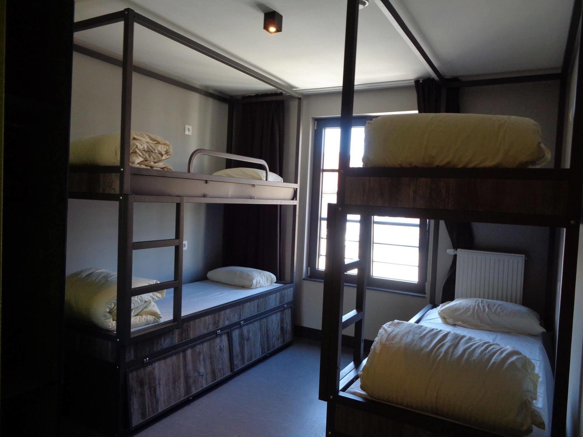 Brxxl 5 Centre Albergue *